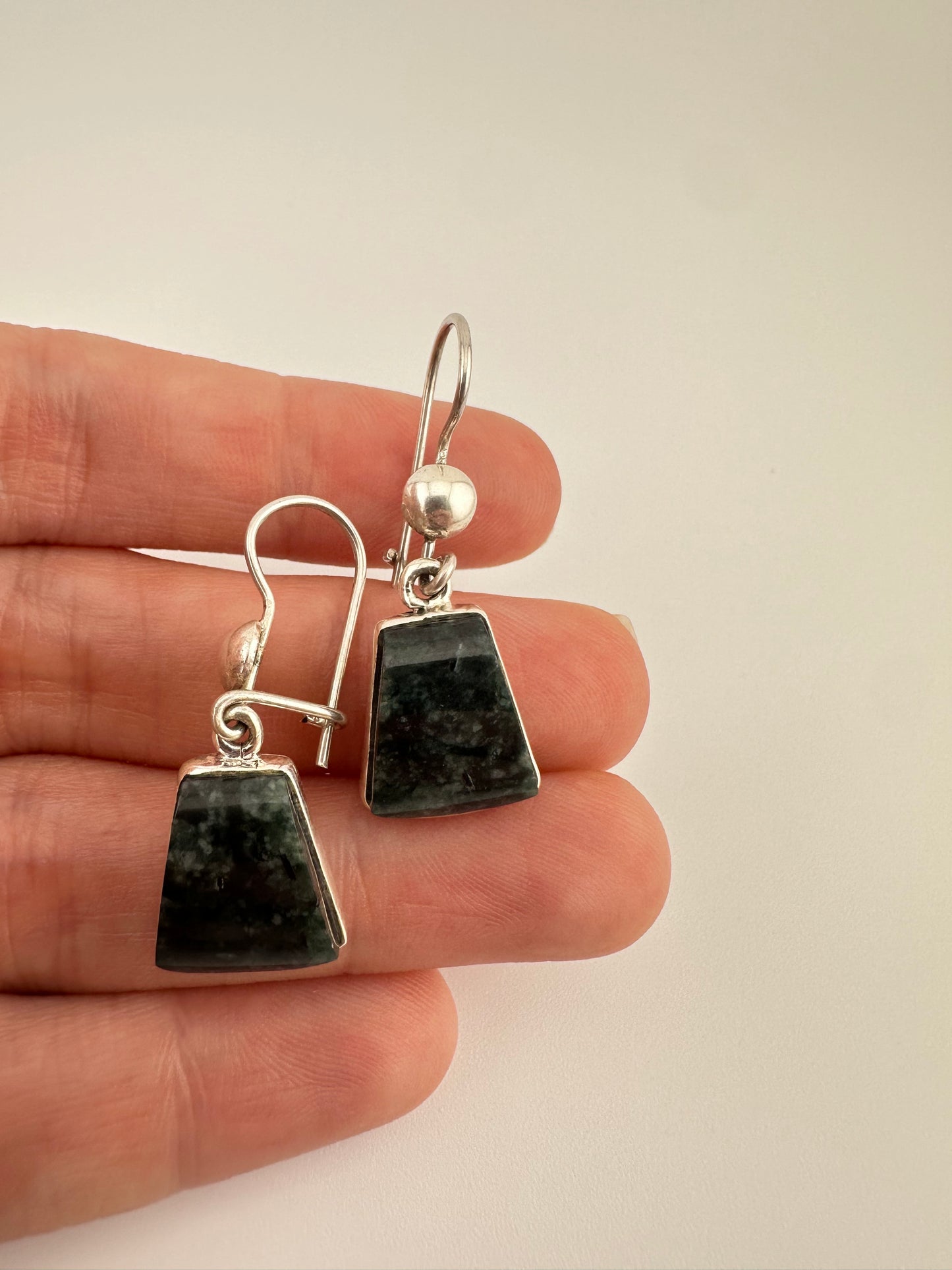 Jaguar green Jade trapezoid earrings