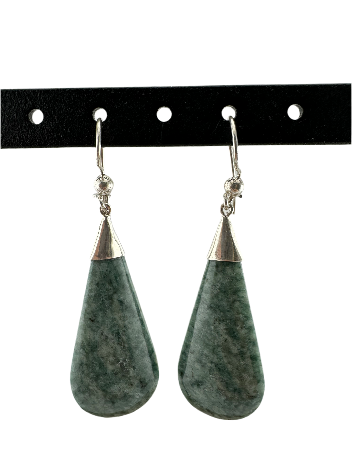 Spotted green jaguar Jade tear earrings