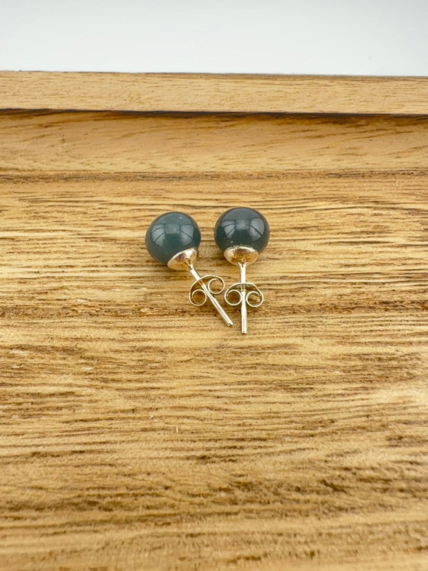 Jaguar green Jade ball stud earrings