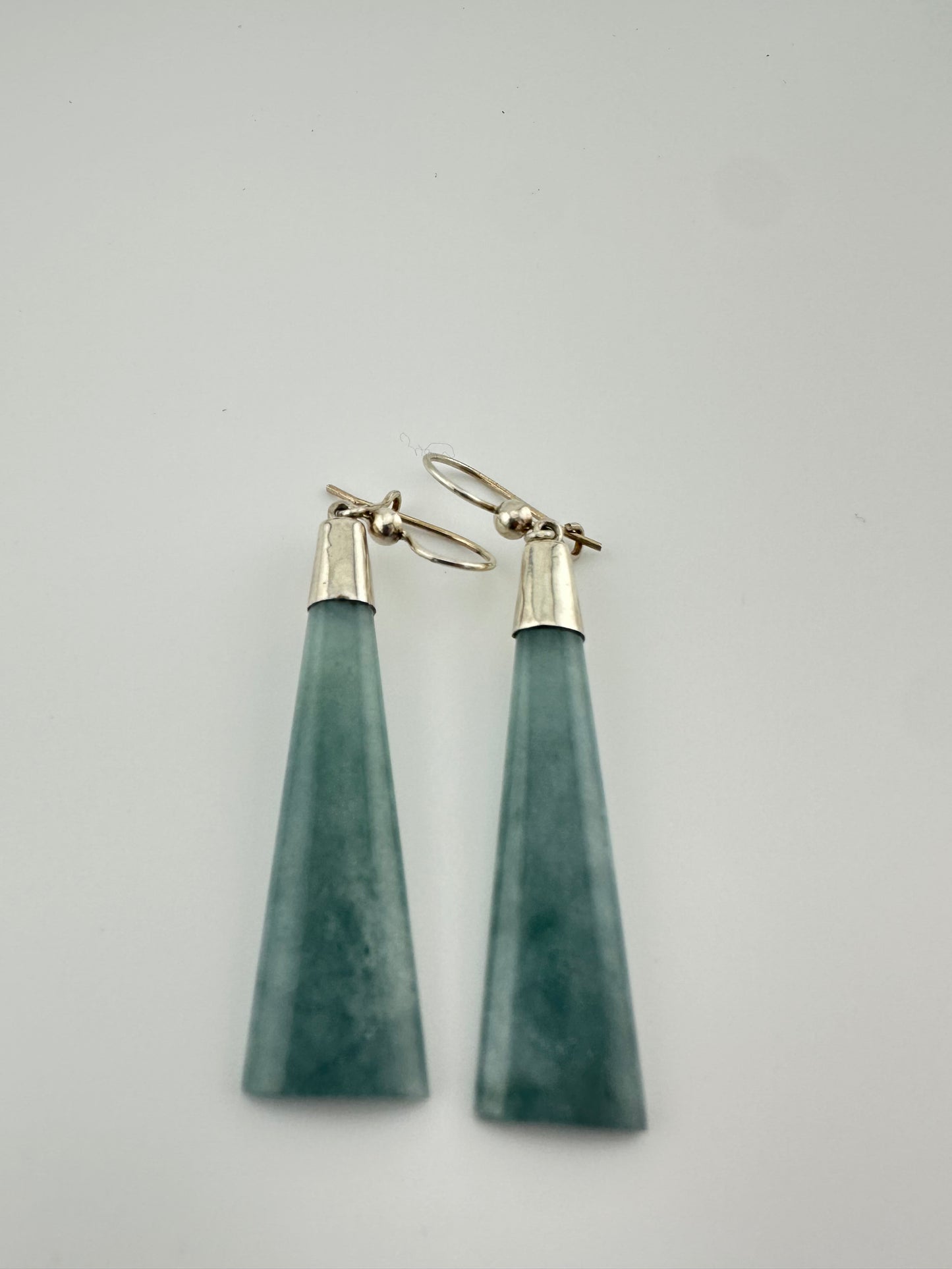 Grayed blue Jade long trapezoid earrings
