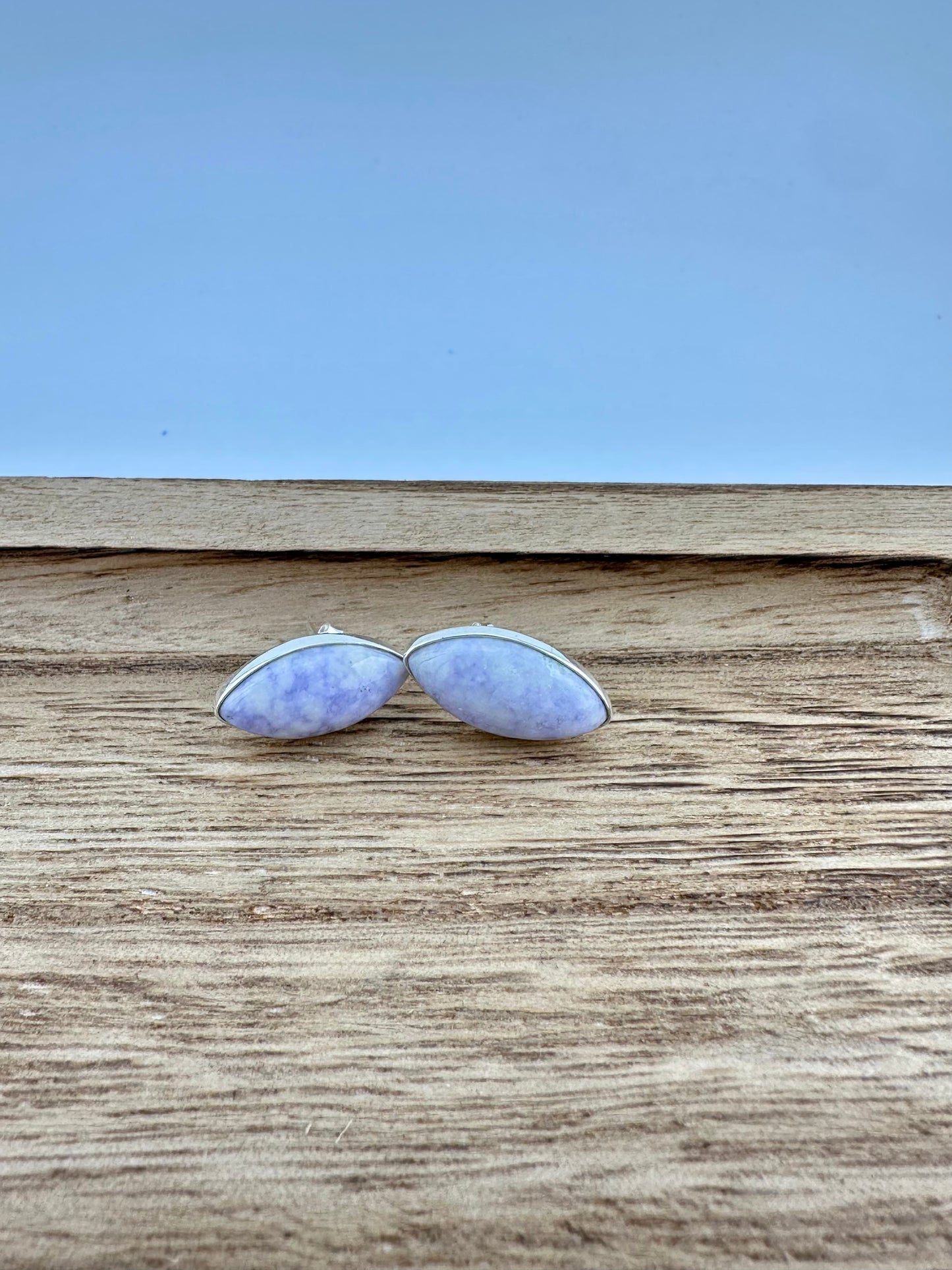Oval pointed lavender studs