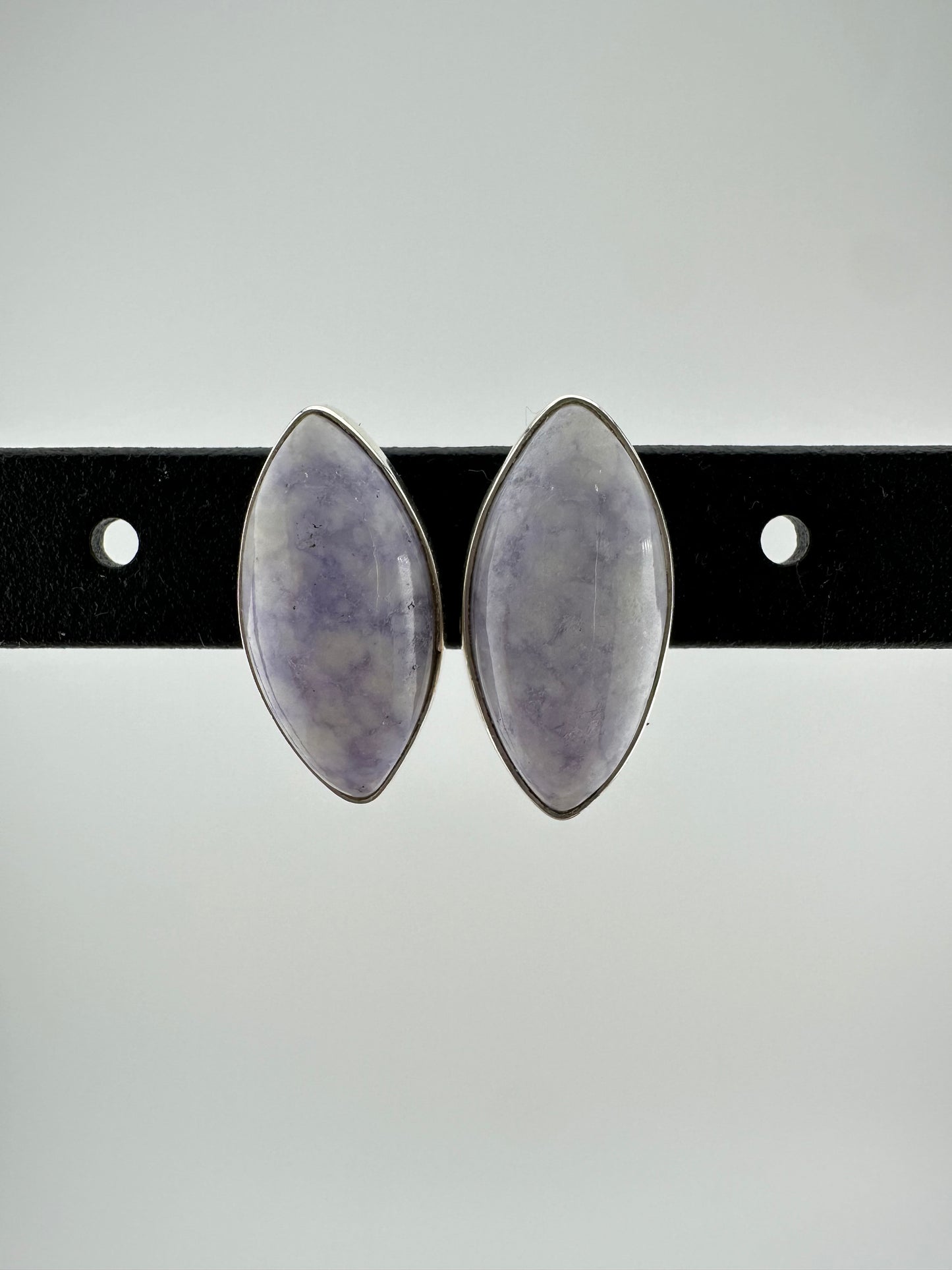 Oval pointed lavender studs