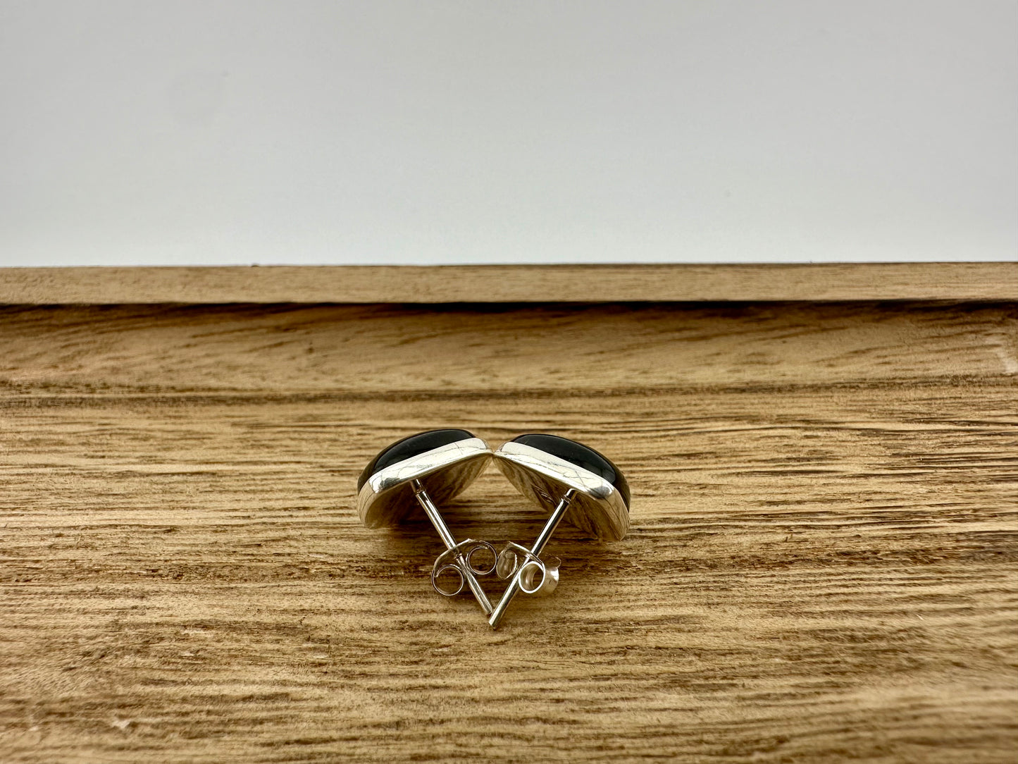 Black Jade tear stud earrings