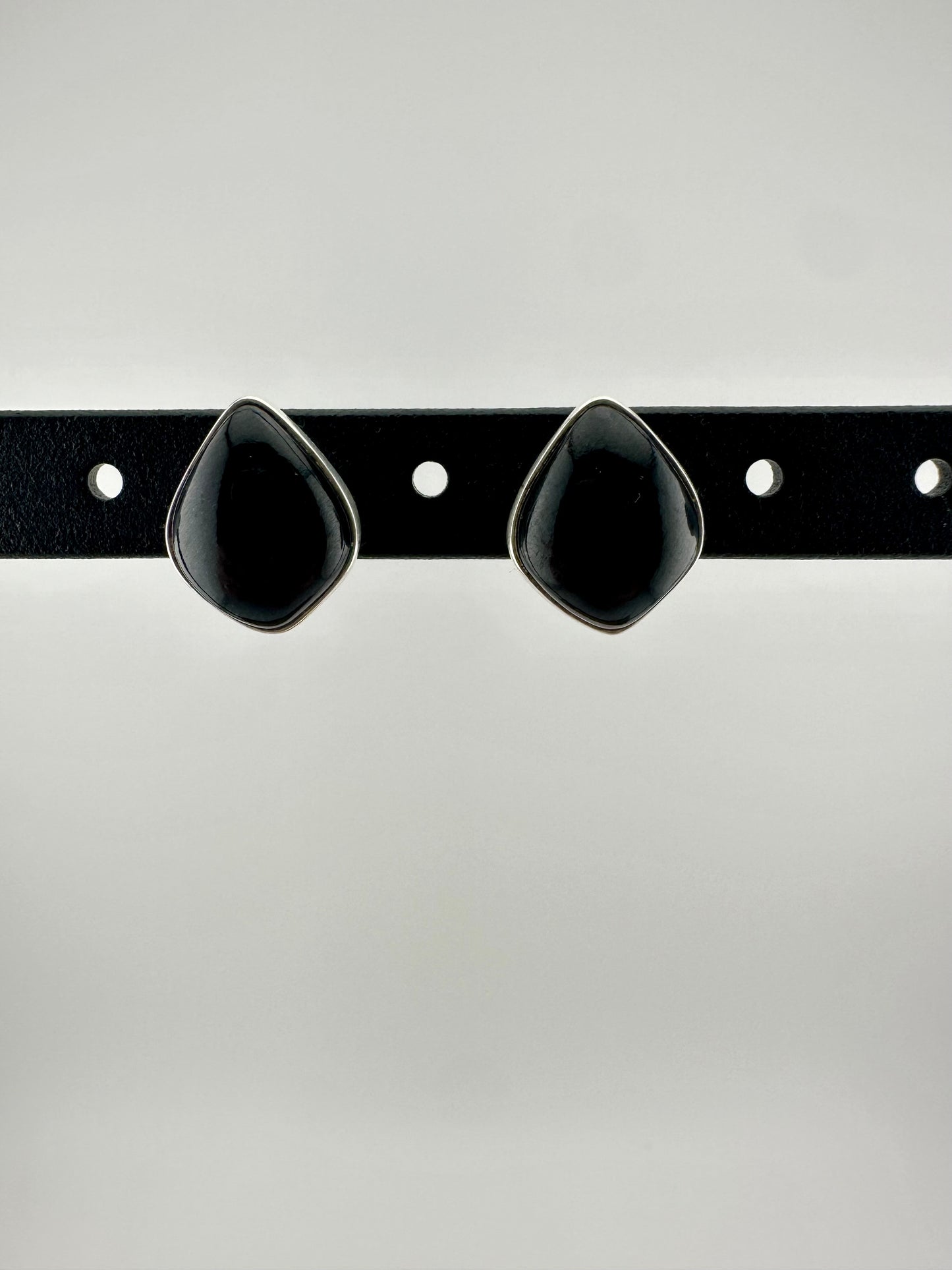 Black Jade tear stud earrings