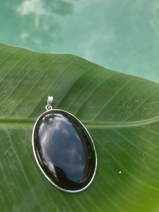 Black oval Jade pendant